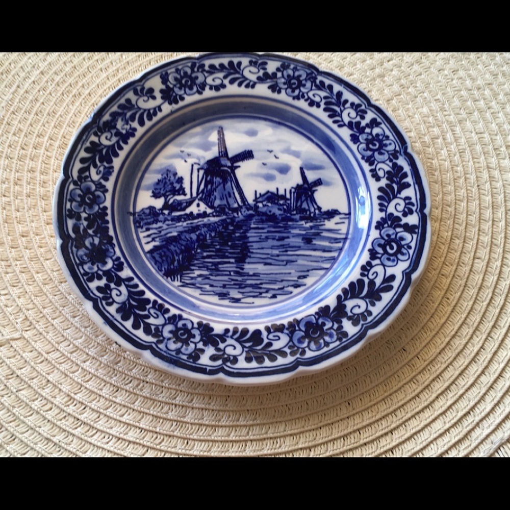 - Antique Plate